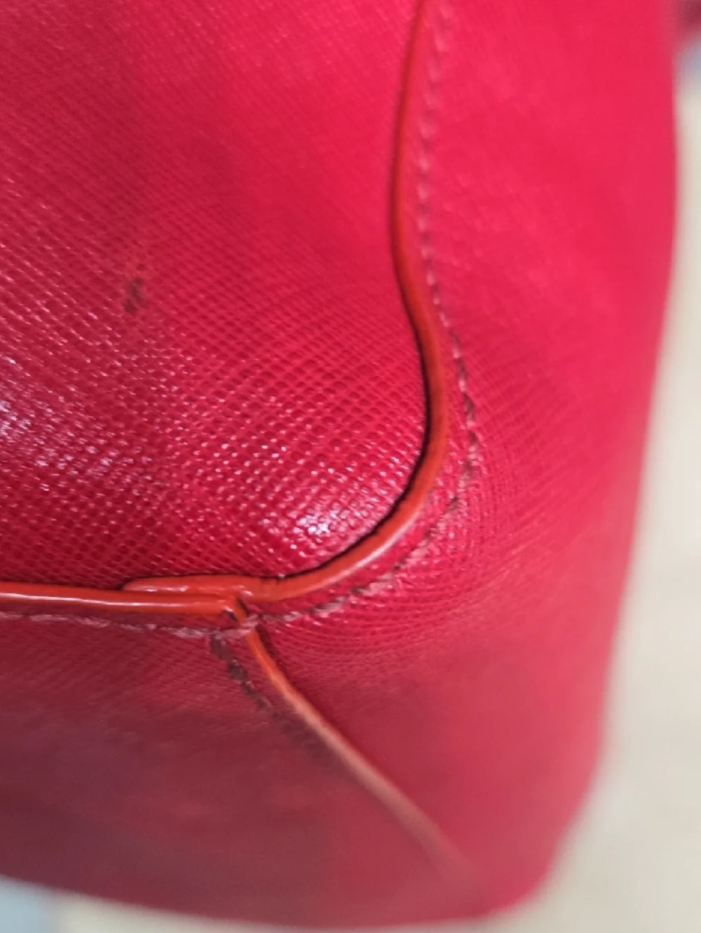 EUC Tory Burch Red Saffiano Tote with Gold Logo